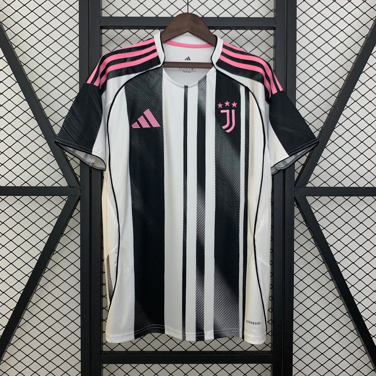 25/26 Juventus Home