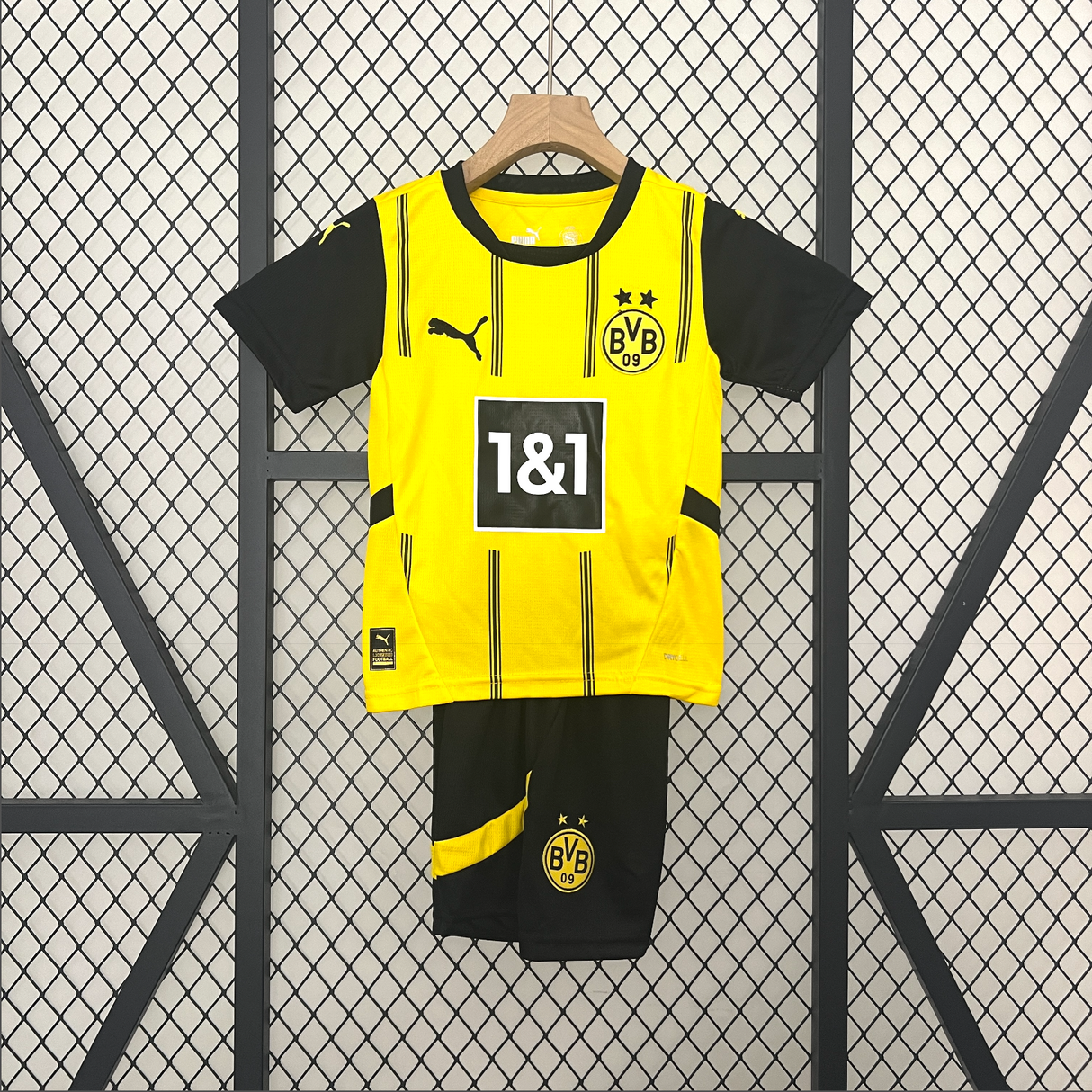 BORUSSIA DORTMUND kid kit
