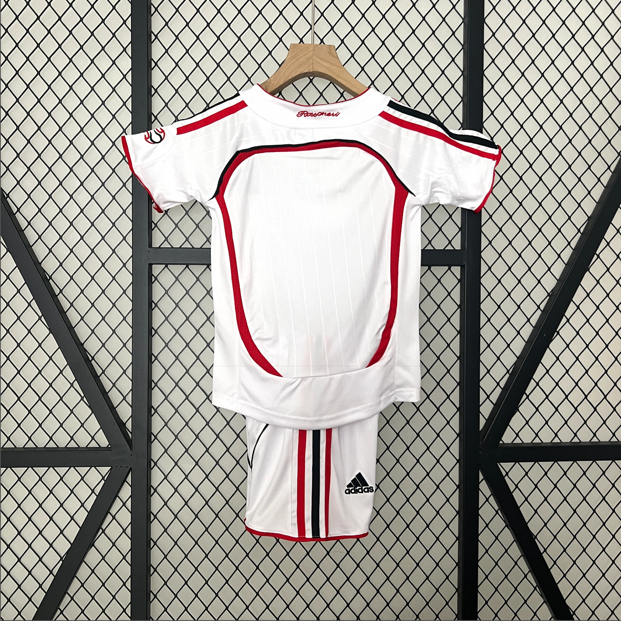 MILAN kid kit