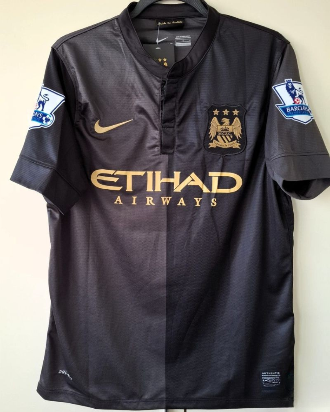 AGUERO KUN 2013-14 (Man C)