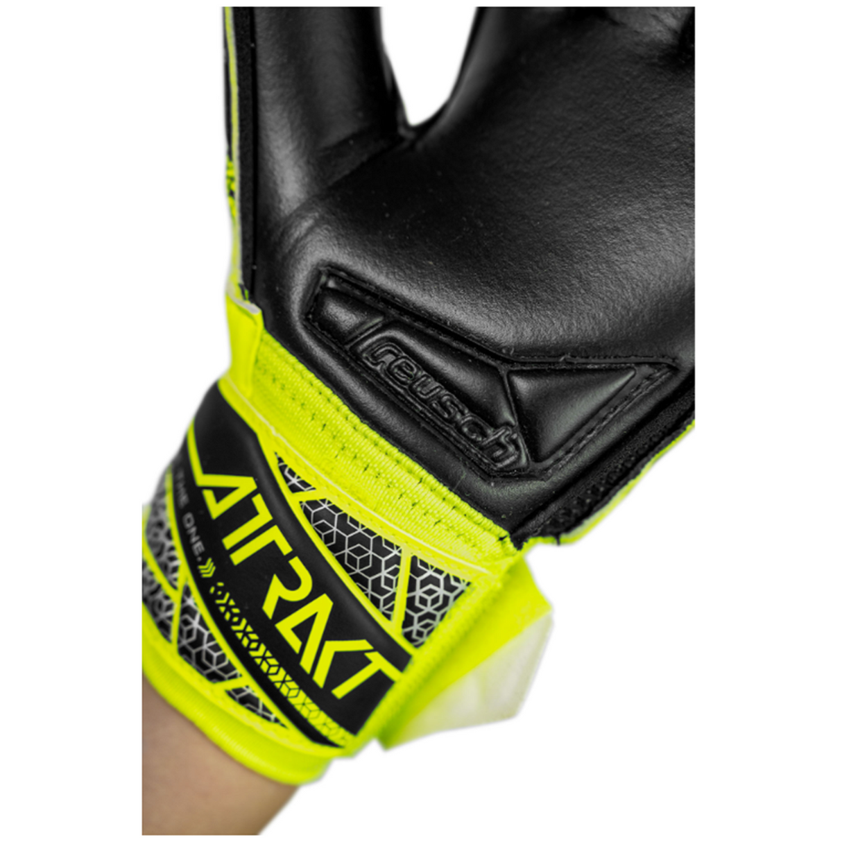 Attrakt Silver Junior